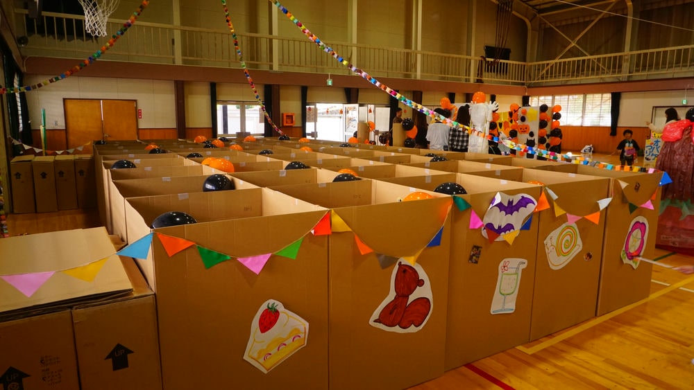 ダンボール迷路