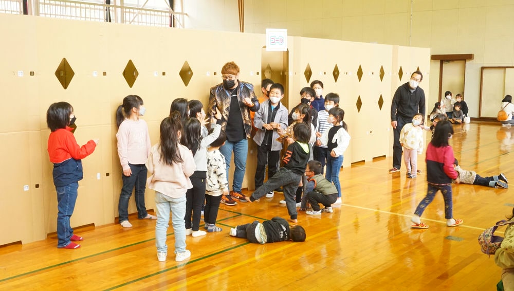 ダンボール迷路