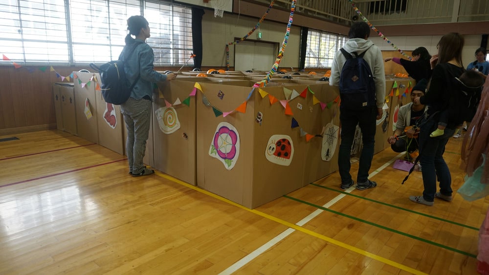 ダンボール迷路