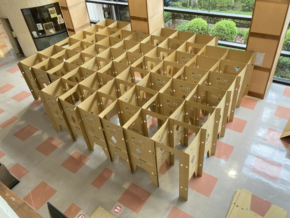 ダンボール迷路